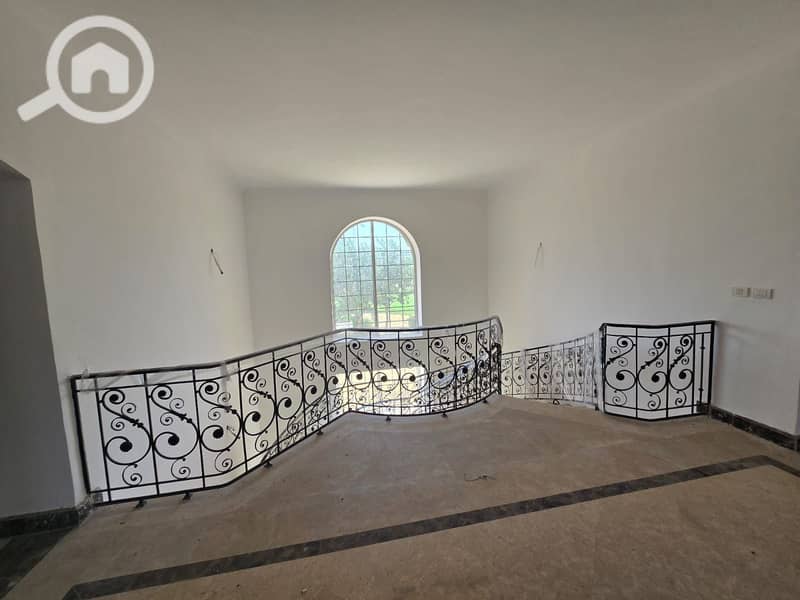 4 1f0ae64c-d625-4b7c-a375-74ba740c78f6. jpeg