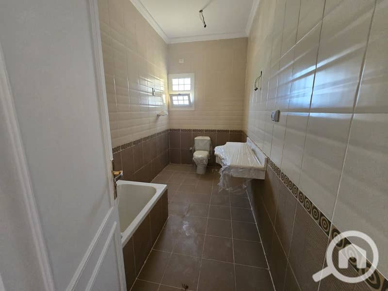 7 df1c6b3a-7976-4c9e-a001-d76443fa2fe7. jpeg