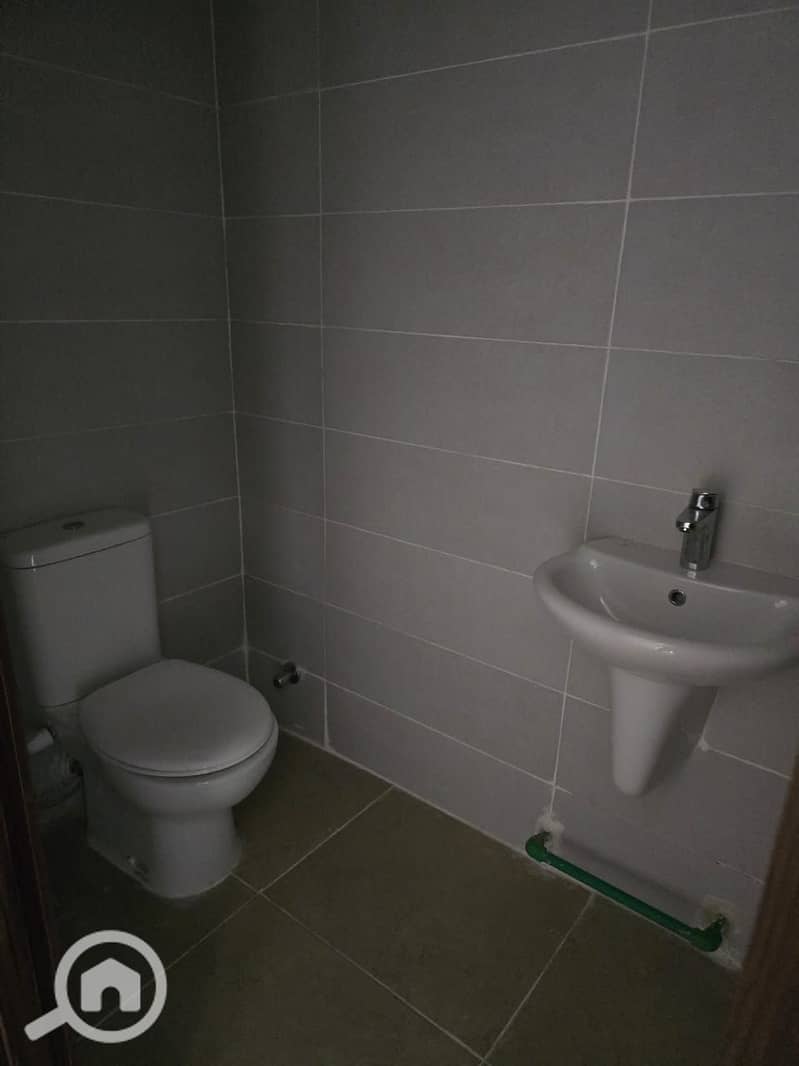 8 IMG-20251110-WA0081. jpg