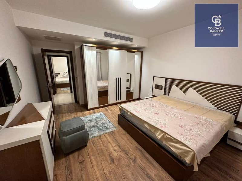 9 43c0e38a-3509-4aa2-9890-477e50b63a7b. jpeg