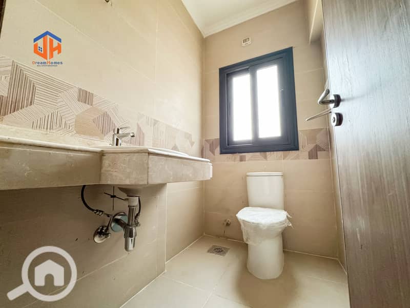 13 d0d975c4-2242-4f44-958f-61996c009807. jpg