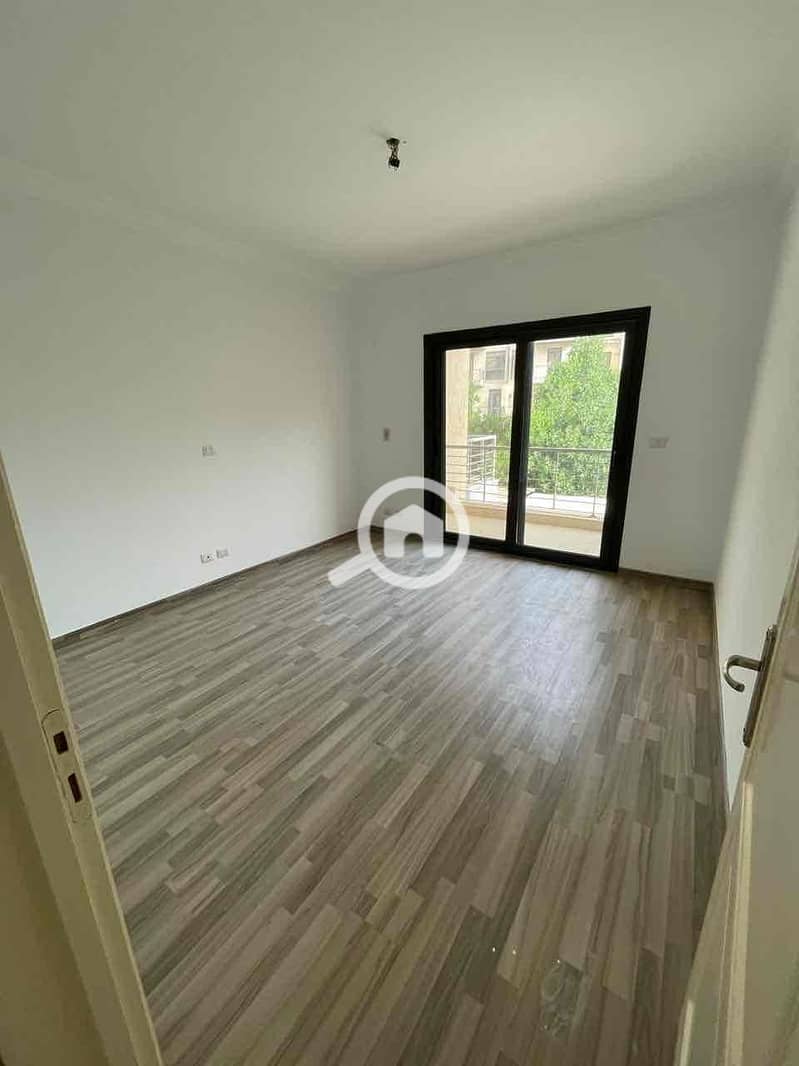 5 de87ed8f-482c-437c-854a-9d57723024ab. jpg