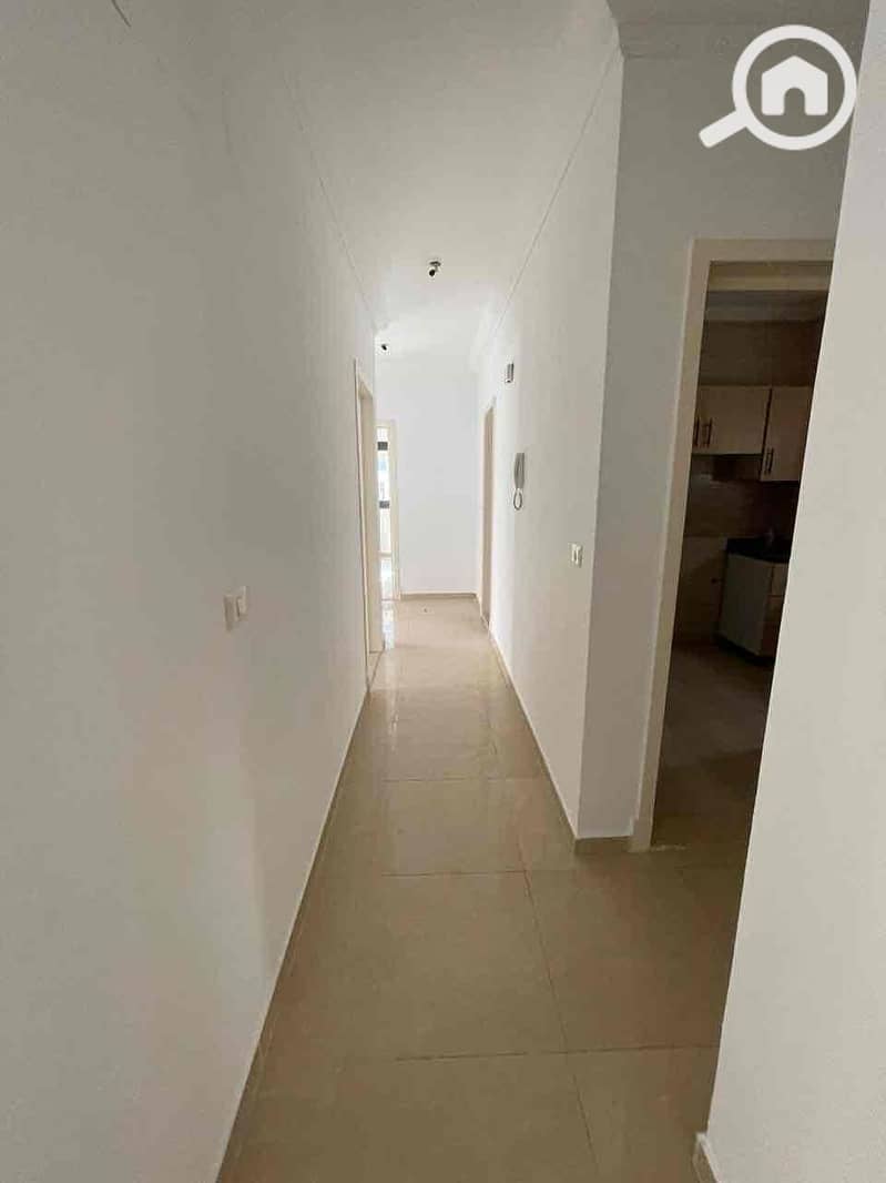 8 40562b15-60cb-43e6-a1ad-f26cd0abc908. jpg