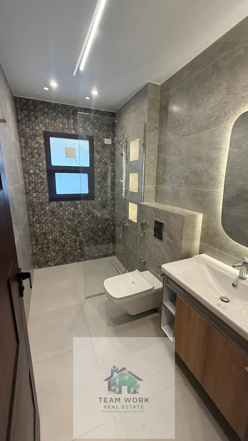 24 WhatsApp Image 2025-11-10 at 5.55. 09 PM (1). jpeg