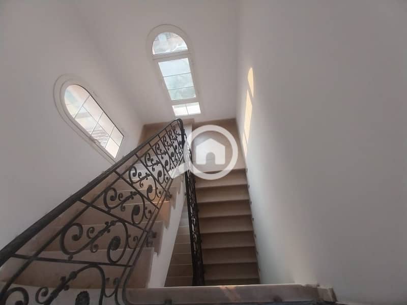 9 WhatsApp Image 2025-11-08 at 12.03. 37 PM. jpeg