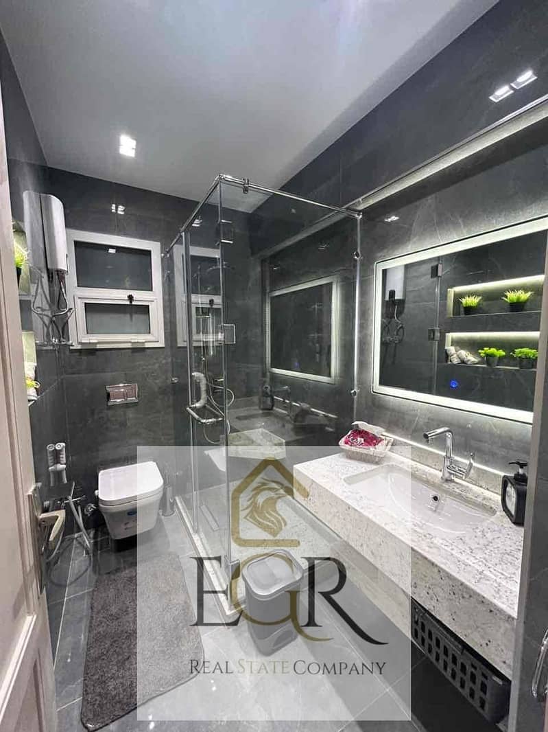 7 f773d66d-a80e-44f8-8969-50e690eb7f73. jpg