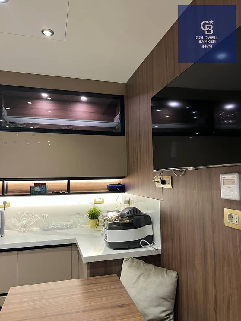 8 f30b8be1-2bc9-4932-8ec8-816b12411e5b. jpeg