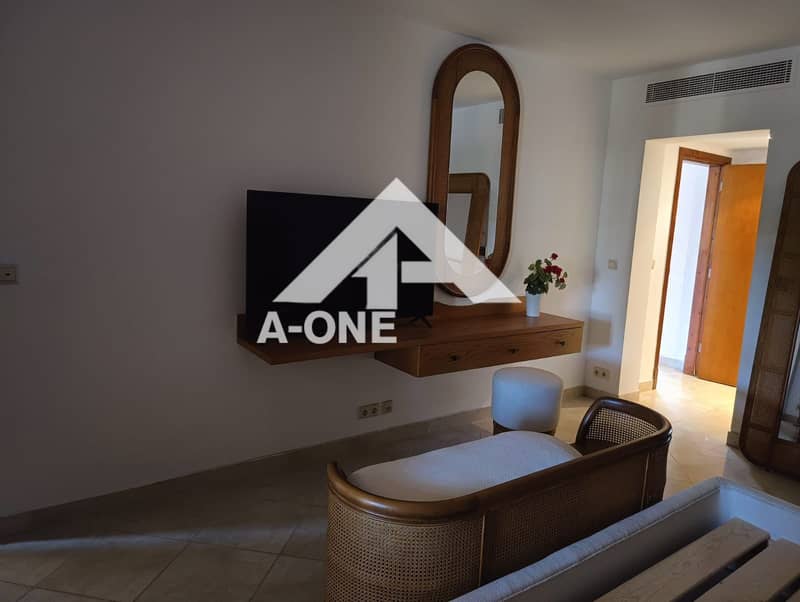 4 6be5343c-d1df-4e2e-b30c-c3e3177c6708. jpeg