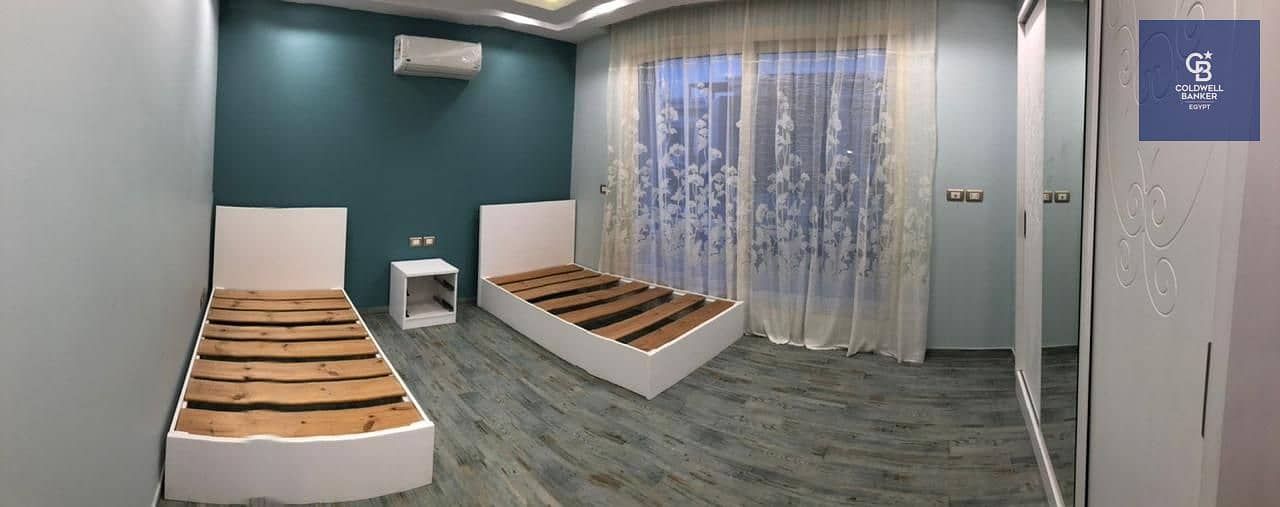 8 ee5f8257-1c27-4020-975f-4f5a92303b49. jpeg