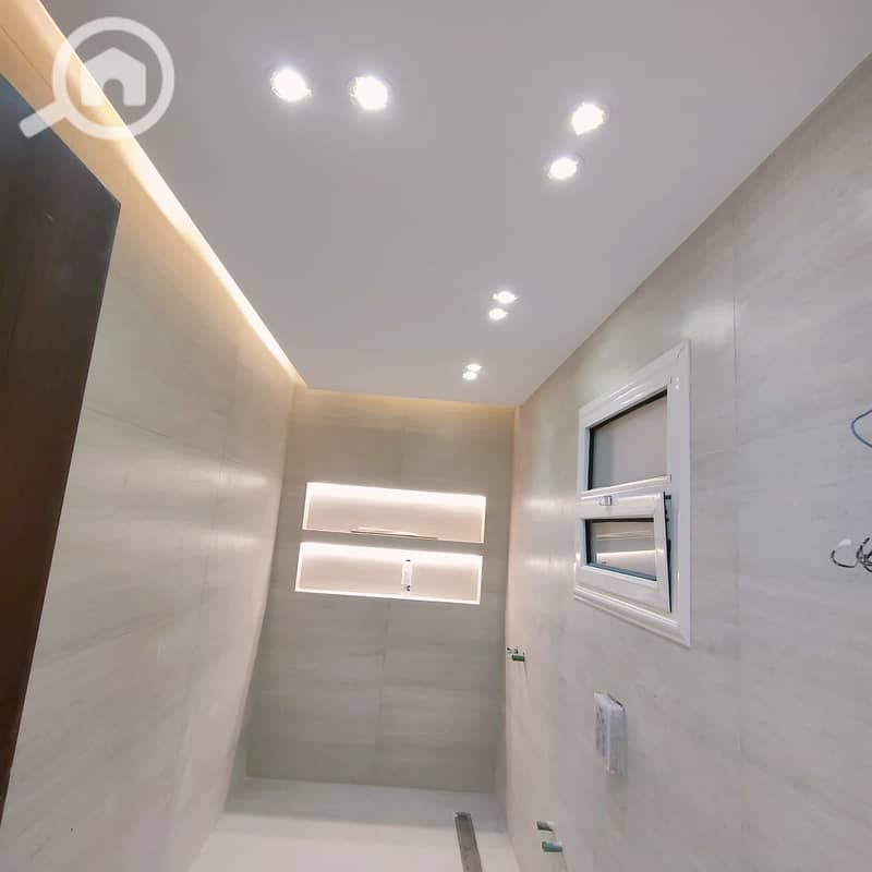 2 0b751705-e4f9-4cd0-b8ef-2b043165d7bb. jpeg