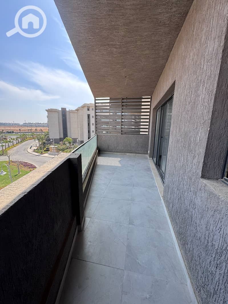 5 WhatsApp Image 2025-03-08 at 1.29. 11 PM (2). jpeg