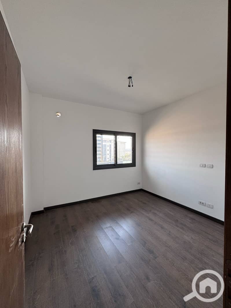 12 WhatsApp Image 2025-03-08 at 1.29. 14 PM (1). jpeg