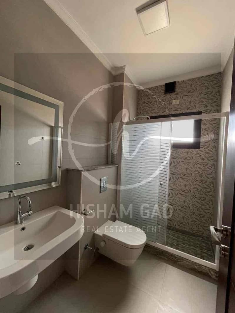 7 282ee868-6d52-45b7-a8ec-a513c57c10ab. jpg