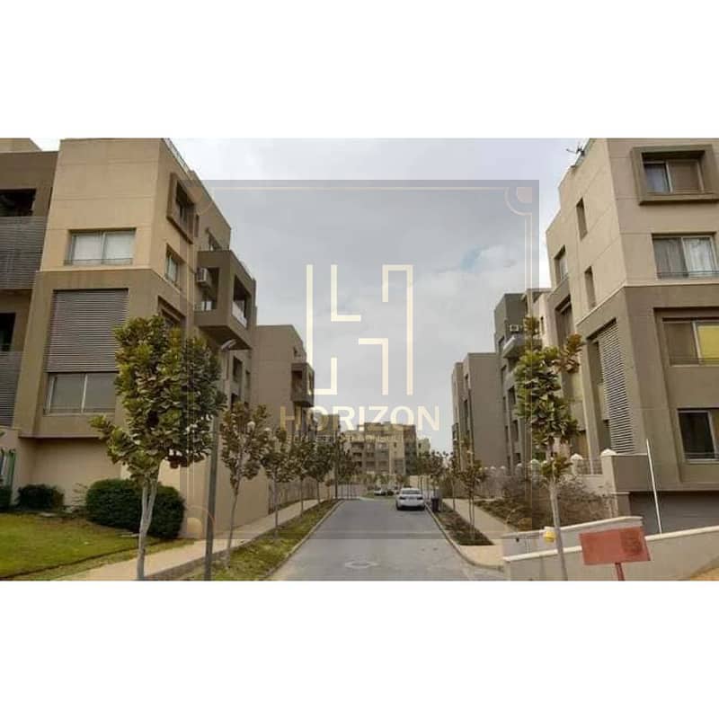 7 كمبوند-فيلدج-جيت-التجمع-الخامس2. jpg