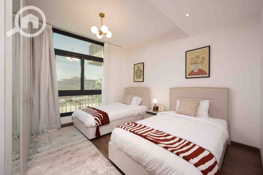 9 960870bd-aab2-449f-8a85-8a4082bb2e8c. jpg