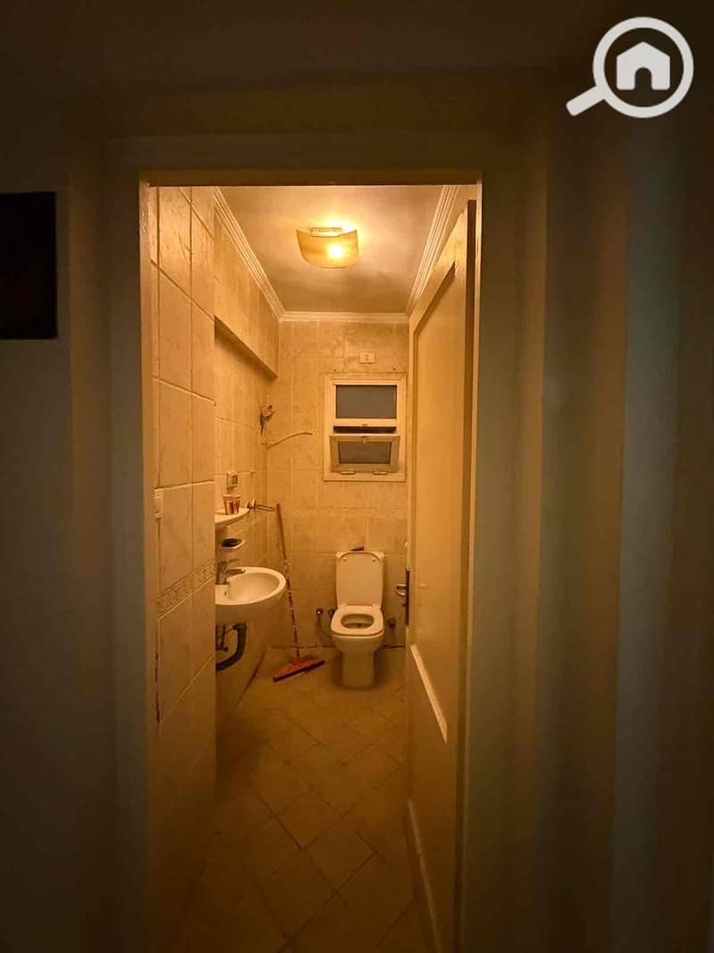 4 2e646271-b62f-4f1f-bf59-e7959d9fca59. jpg