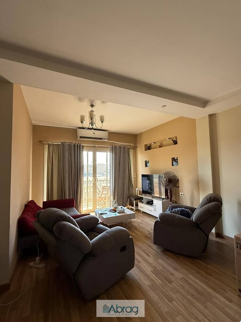 10 c0ec7266-e427-42e9-a3b3-1cac63622930. jpeg