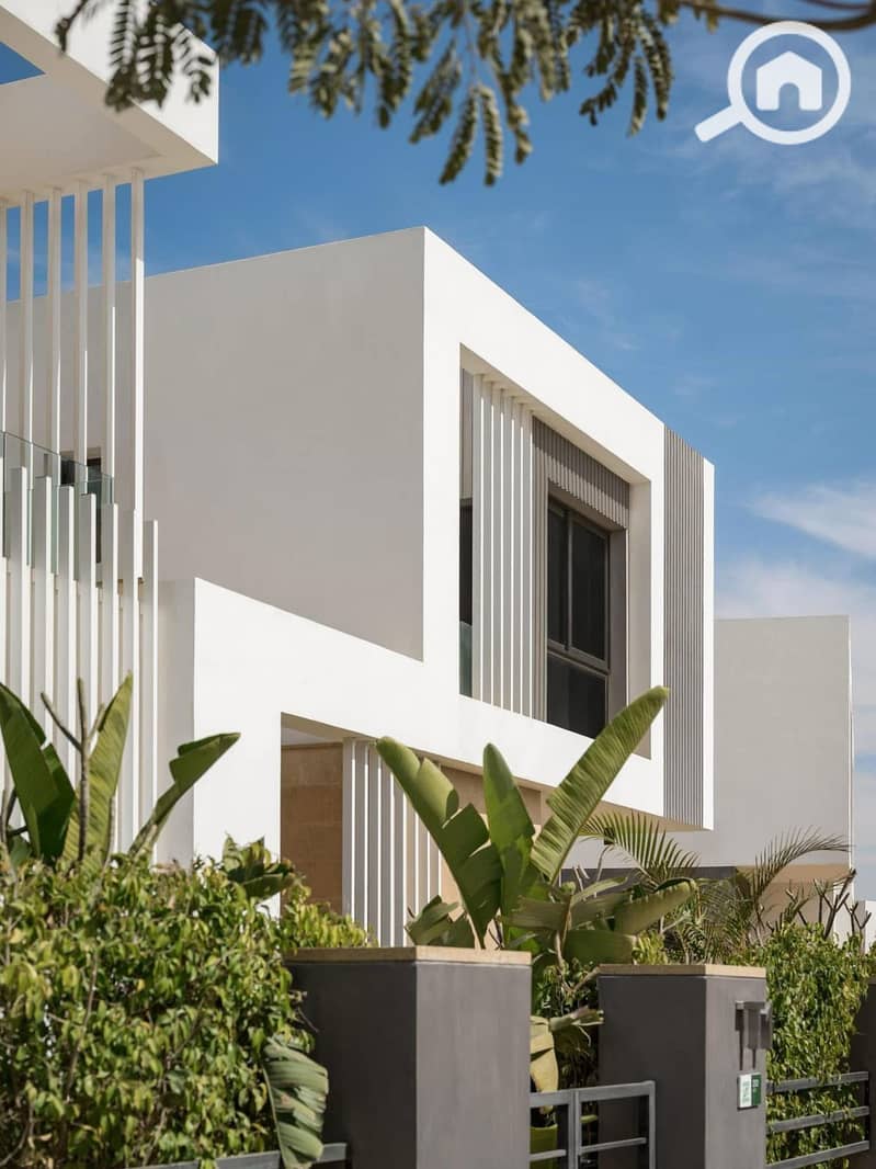 6 8e580ddf-8e52-400d-8097-f30964122c2e. jpg