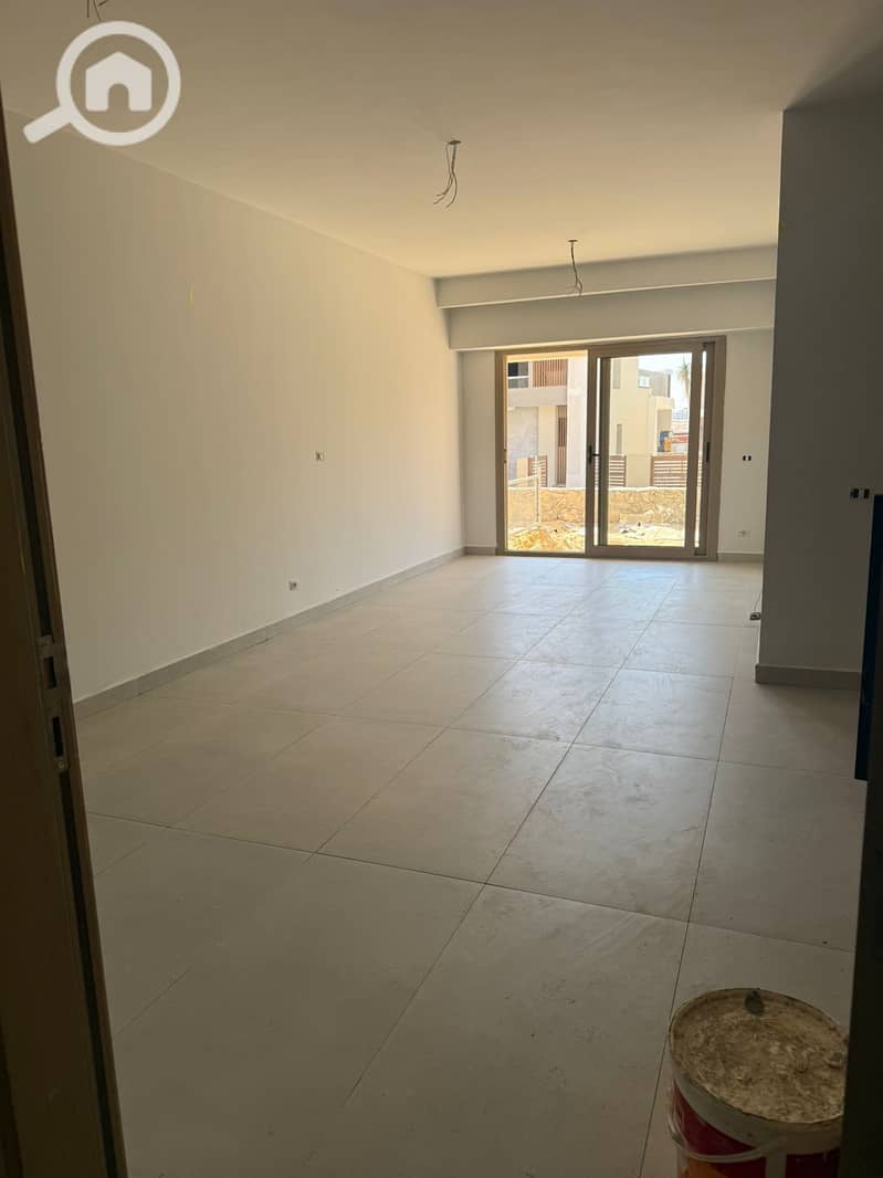 2 ff6b76e1-5fa1-4dd0-ab33-2d57857ad889. jpeg