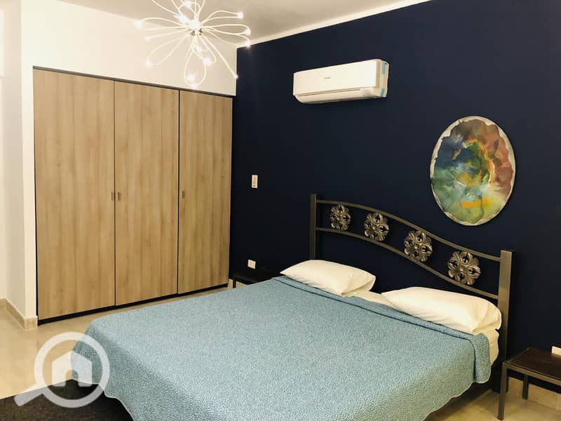 6 98b18b37-a3a8-4604-87e4-72fd58afc85c. jpg