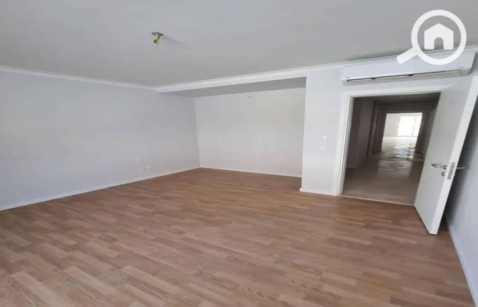 4 5247137-12650o_1400x900_1400x900. jpg