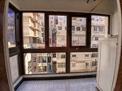 شقة 2 غرفة نوم للبيع في سان ستيفانو، الإسكندرية - IMG-20251106-WA0131. jpg