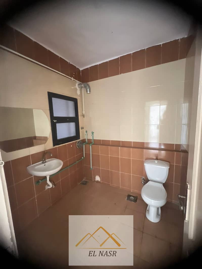 4 WhatsApp Image 2025-11-08 at 11.26. 58 AM. jpeg