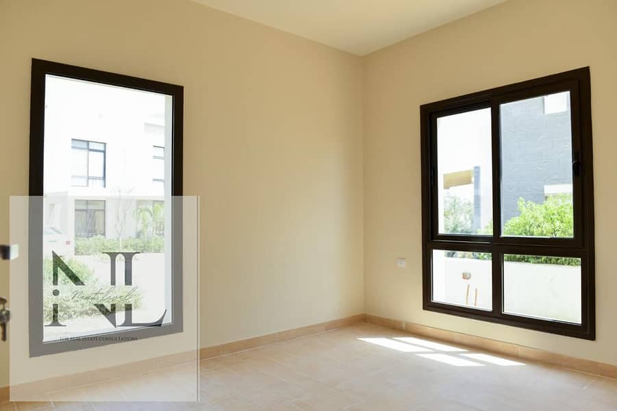 5 WhatsApp Image 2025-09-18 at 10.01. 01 AM. jpeg