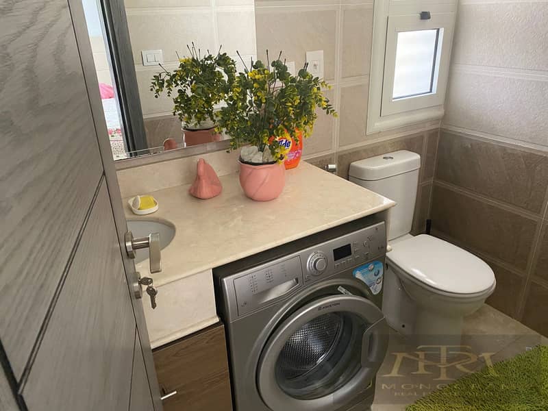 10 766088e9-2735-413a-8928-148042bfcaeb. jpg