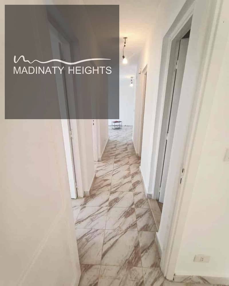 3 b106a028-62b9-474e-8f7e-7f103c6fec5a. jpg