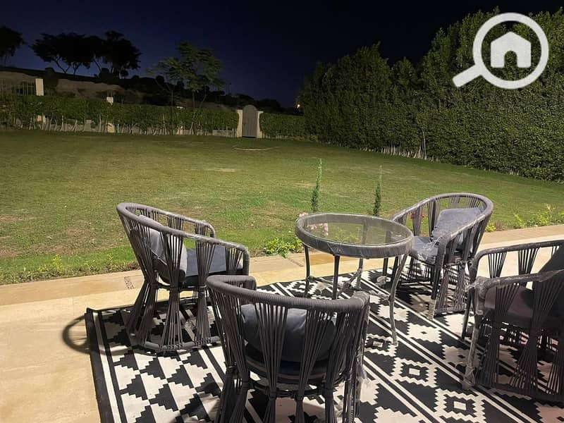 12 eeff3563-396d-4fe3-b413-57623e416c87. jpeg