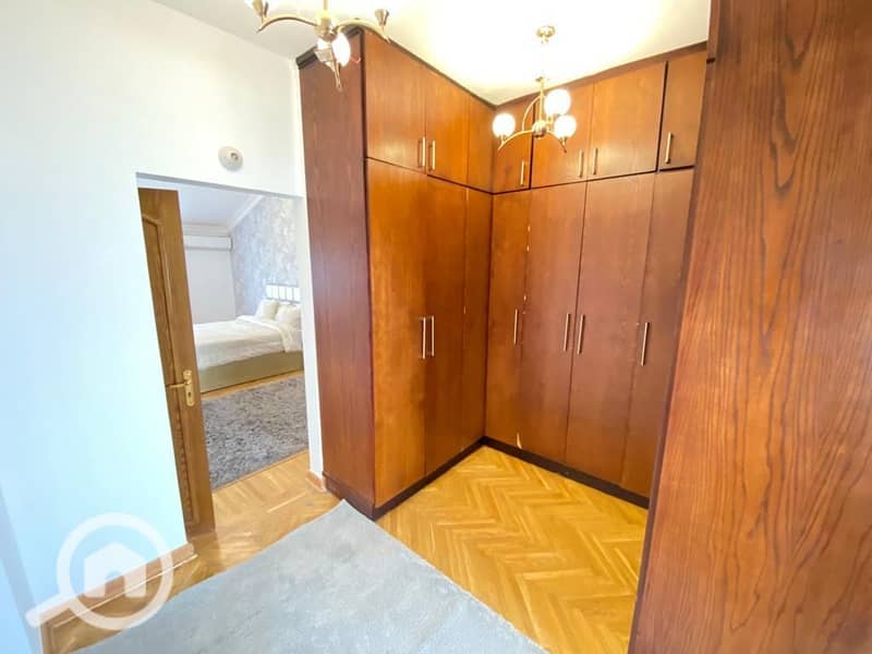 14 15588d5f-25d8-4f8f-98c7-4e6ccc0c40af. jpeg