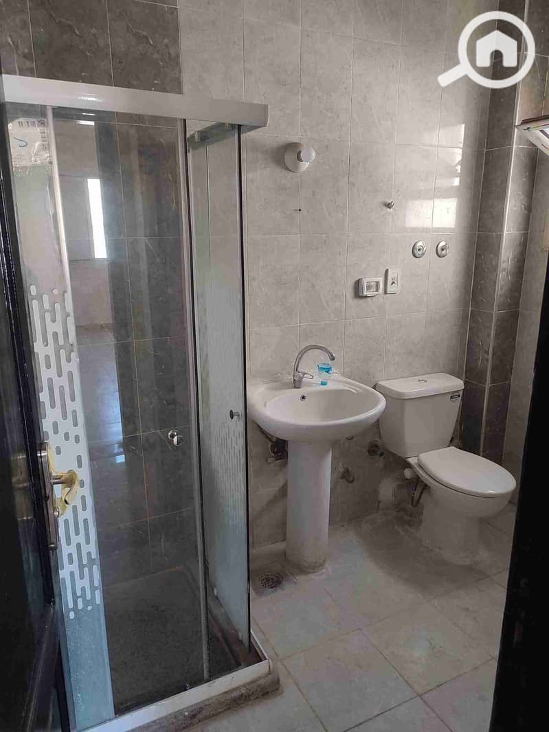 1000330609. jpg 1000330609. jpg