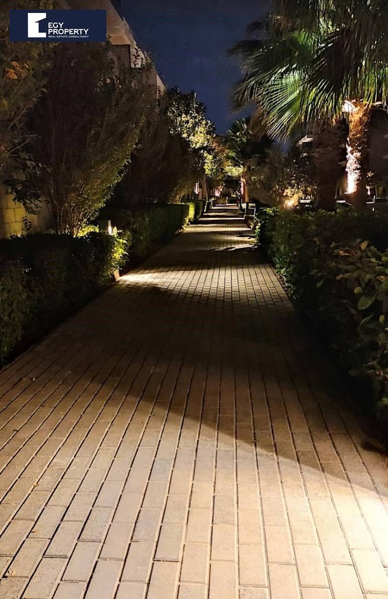 5 bd35138f-59d2-41c0-9bcf-c1a9fb9c6096. jpg