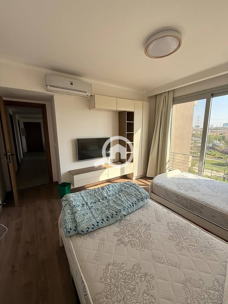 73996cba-67c7-4aa5-a243-becf2ac7c822. jpeg