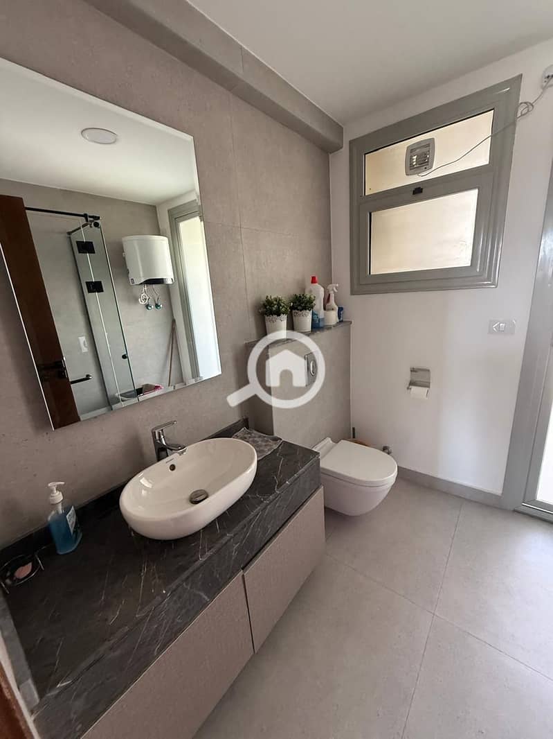 6 43b48df2-51d9-4a8e-b75b-0111d3d8eee8. jpeg