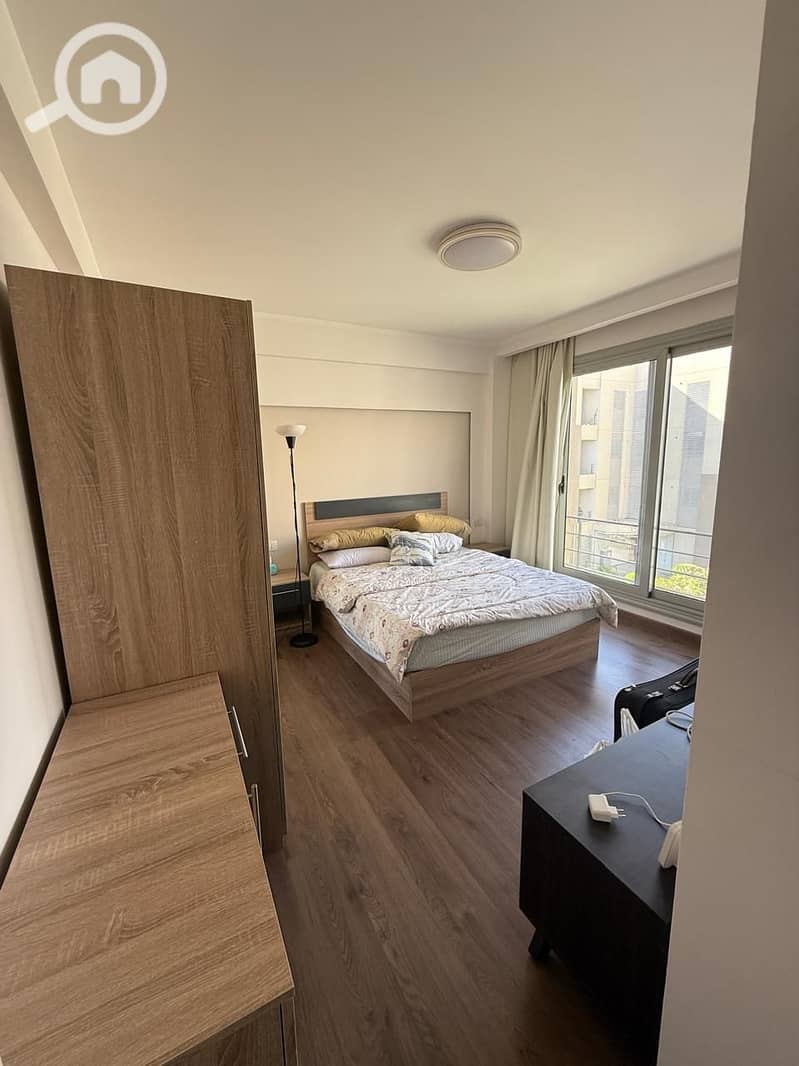 8 24d730f4-f019-426b-9bbe-225590fc24ea. jpeg