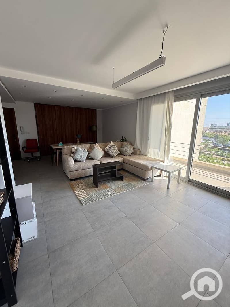 10 8a21c164-c191-4897-a879-075bbdb40149. jpeg