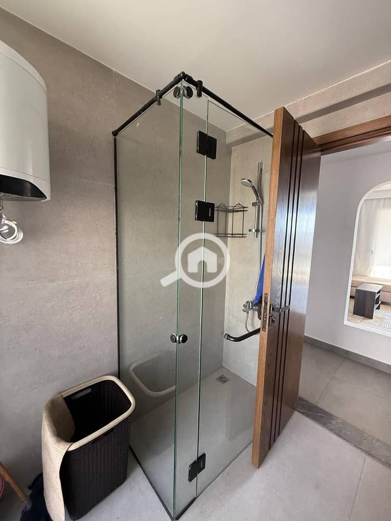 11 c13bb199-bc16-4473-b937-baed577bd7ed. jpeg