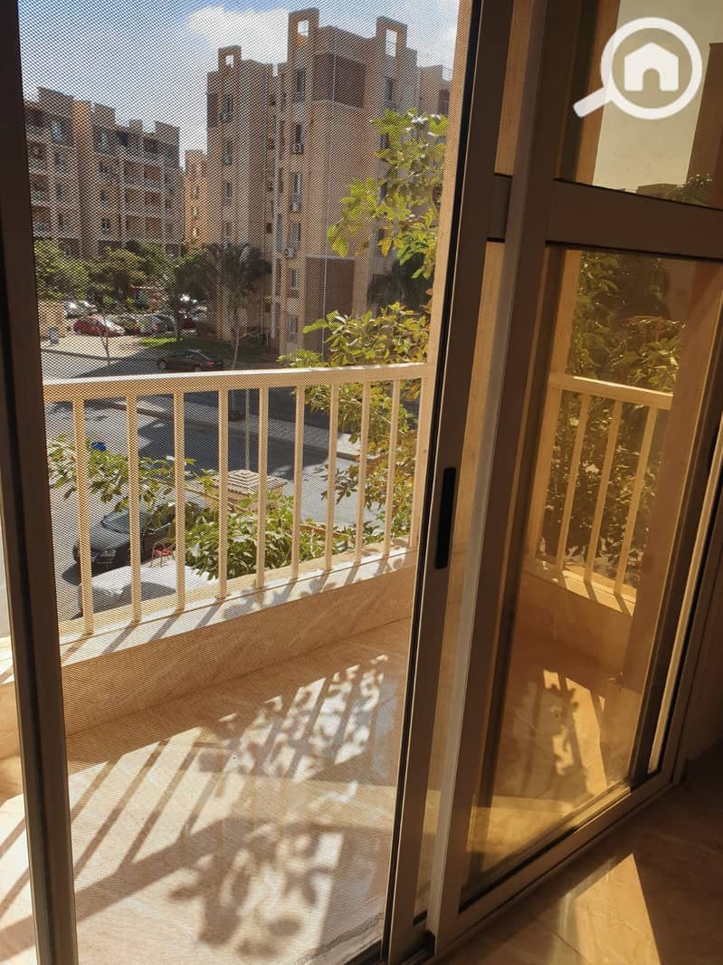 10 WhatsApp Image 2025-10-29 at 11.36. 05. jpeg