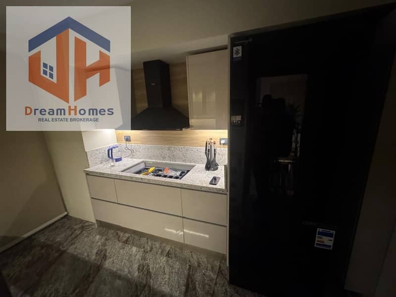 33 WhatsApp Image 2025-09-26 at 21.49. 05 (2). jpeg