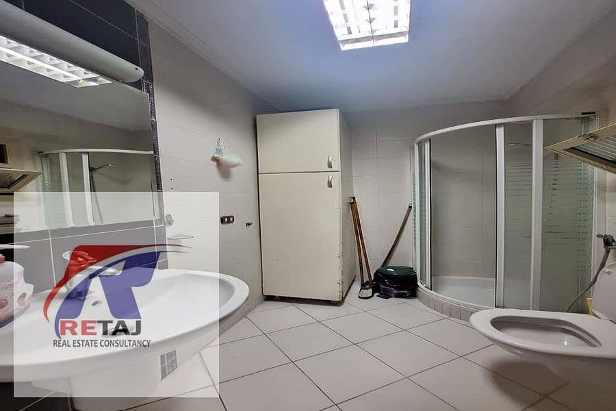 8 05fe70aa-bca4-4d0c-bef3-73f8329a157d. jpg