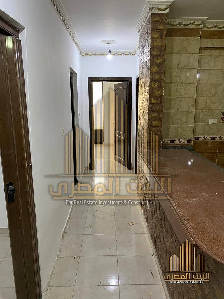 12 U305991 (13). jpg