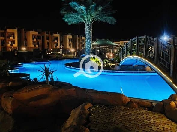 5 558864396_24952157977729496_3192318400395095699_n. jpg