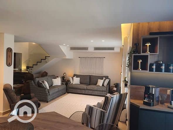 3 543434890_1427821795187123_1413171896759691339_n. jpg