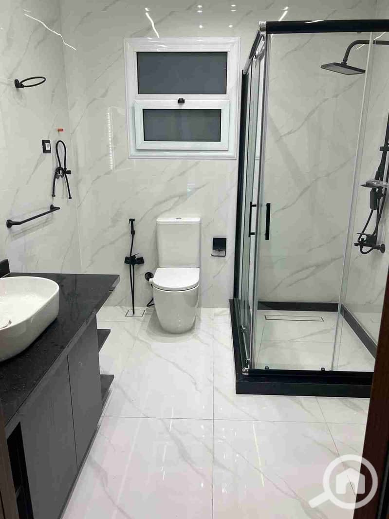 4 IMG-20251110-WA0436. jpg