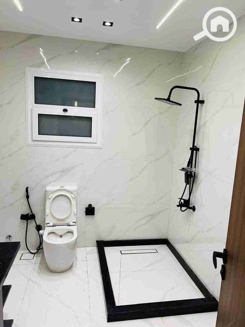 6 FB_IMG_1761916539844. jpg