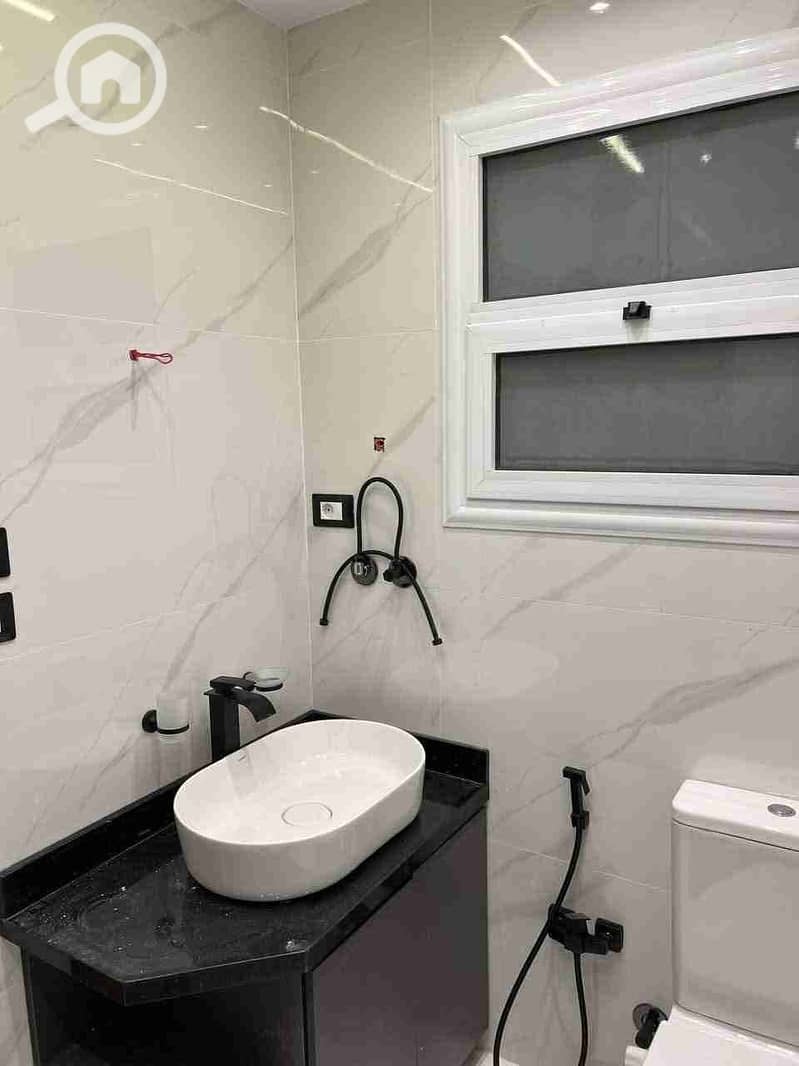 7 FB_IMG_1761916537650. jpg