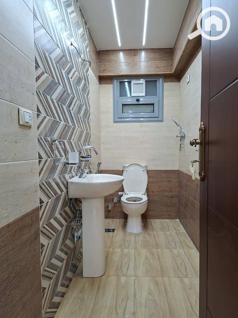 7 IMG-20251110-WA0169. jpg