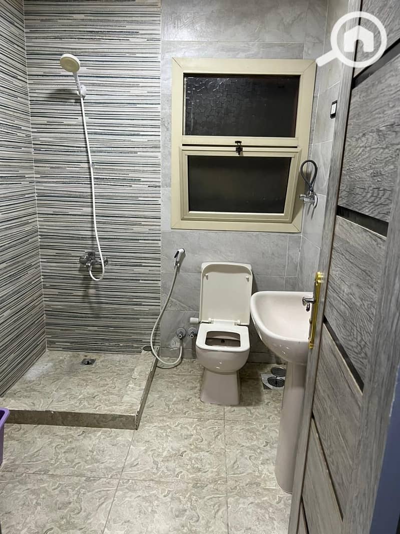 6 897d9fe2-a25b-48db-85cb-30f9285cf667. jpg